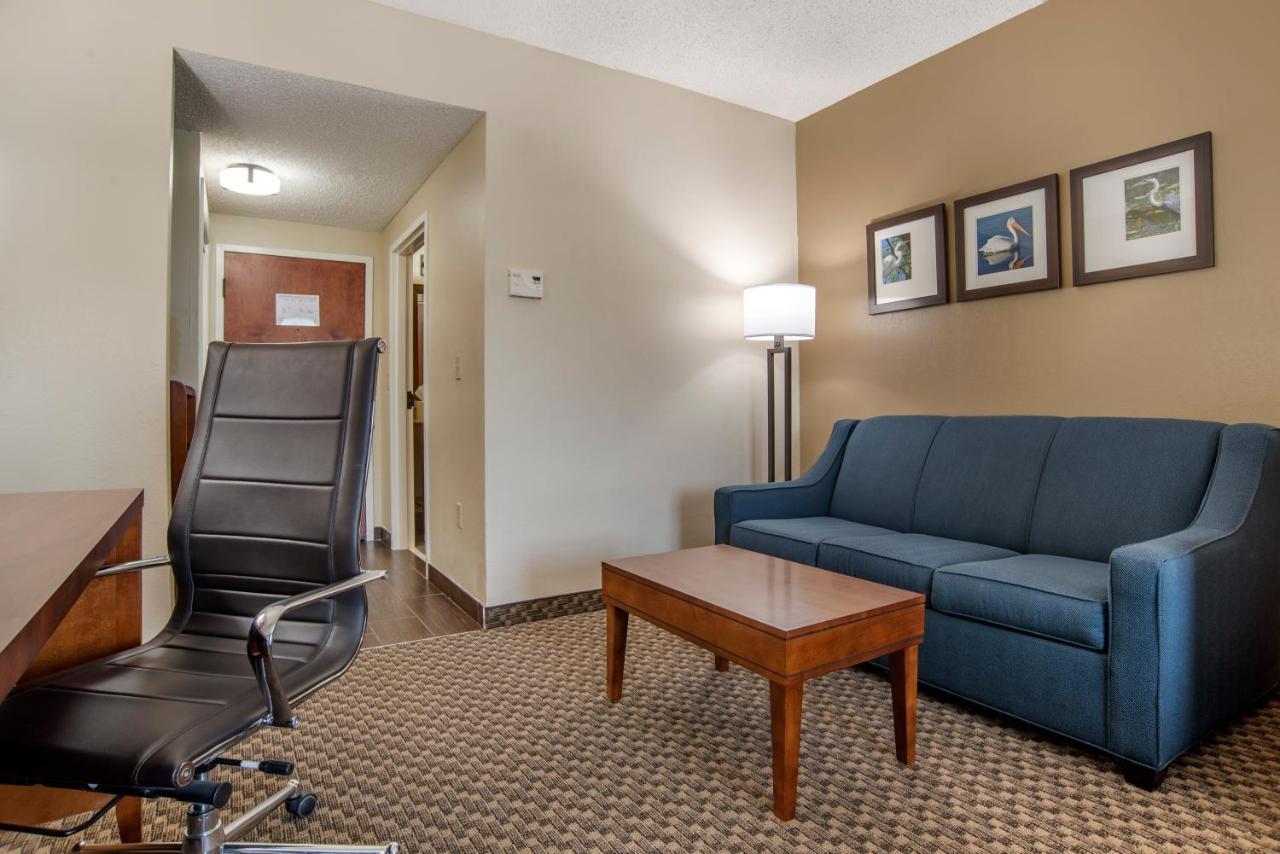 Comfort Suites Tallahassee Capitol - University Area מראה חיצוני תמונה