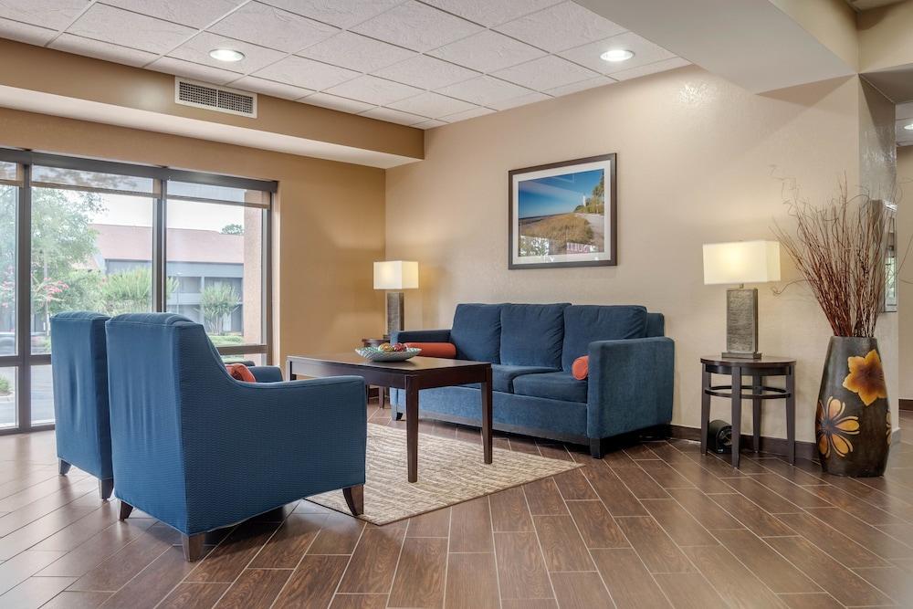 Comfort Suites Tallahassee Capitol - University Area מראה חיצוני תמונה
